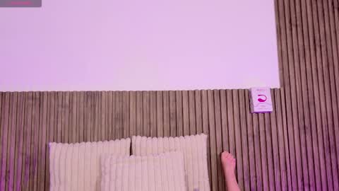 HELEN online show from 02/27/26, 01:44