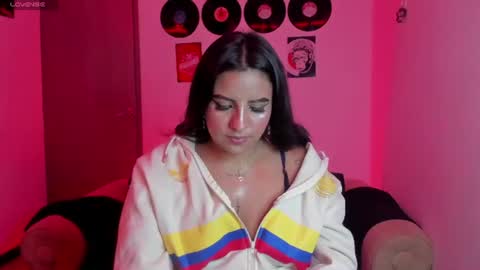 Snapshot of hannasofia chatting on 07/03/26, 11:33 sofia online show from 07/03/26, 11:33