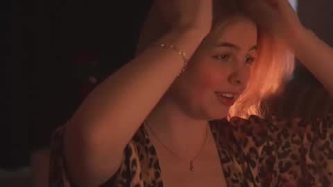 Snapshot of hannasthesia chatting on 03/03/25, 05:42 Hanna online show from 03/03/25, 05:42