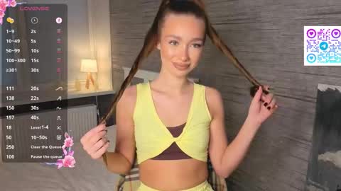 Snapshot of hannavaile chatting on 11/23/25, 07:19 Hanna online show from 11/23/25, 07:19