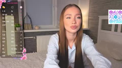 Snapshot of hannavaile chatting on 11/28/25, 07:00 Hanna online show from 11/28/25, 07:00