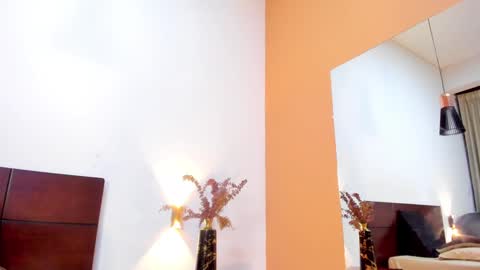 Snapshot of hannawarriorr chatting on 01/18/25, 04:04 Hanna Warrior online show from 01/18/25, 04:04