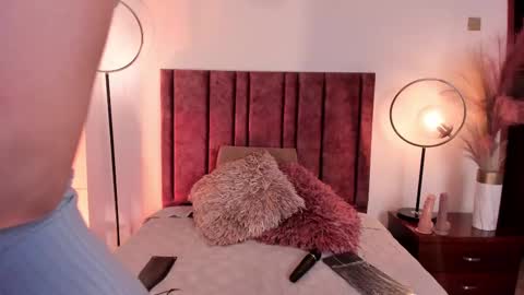 Snapshot of hannawarriorr chatting on 03/11/25, 01:05 Hanna Warrior online show from 03/11/25, 01:05