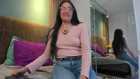 Snapshot of hannawen_ chatting on 06/18/26, 09:14 hannawen_ online show from 06/18/26, 09:14