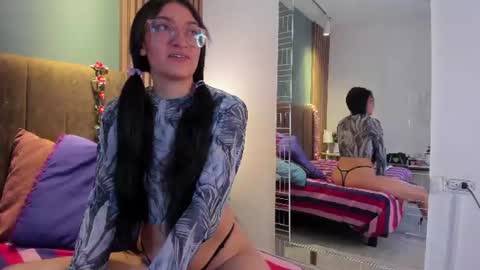 Snapshot of hannawen_ chatting on 07/10/26, 04:17 hannawen_ online show from 07/10/26, 04:17