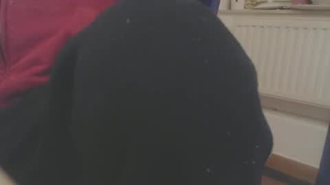 Snapshot of hannes_k chatting on 12/18/25, 05:46 hannes_k online show from 12/18/25, 05:46