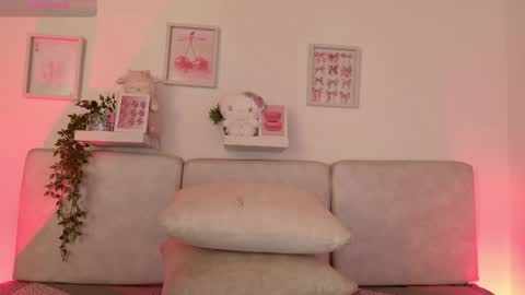 Snapshot of hanni_dulce chatting on 05/08/26, 12:54 Yumii online show from 05/08/26, 12:54