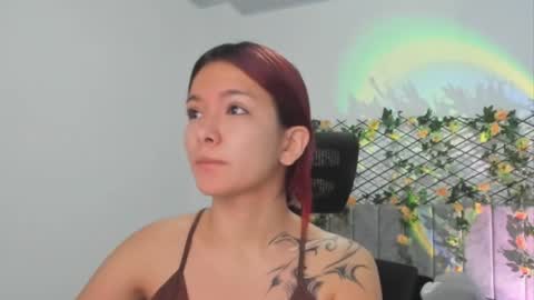 Snapshot of hanni_dulce chatting on 05/28/26, 12:02 Yumii online show from 05/28/26, 12:02