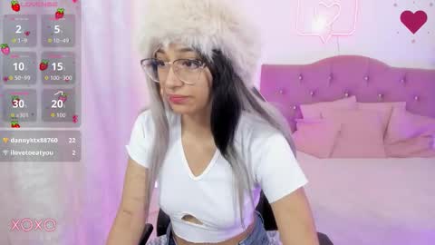 HANNI  online show from 12/05/25, 11:52