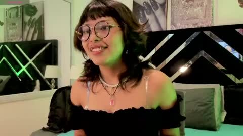 Snapshot of hannita_01 chatting on 06/02/26, 01:13 hannita_01 online show from 06/02/26, 01:13