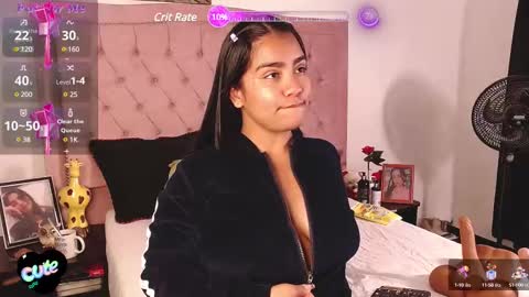 Snapshot of hannnasmith chatting on 02/17/25, 12:05 Hanna online show from 02/17/25, 12:05