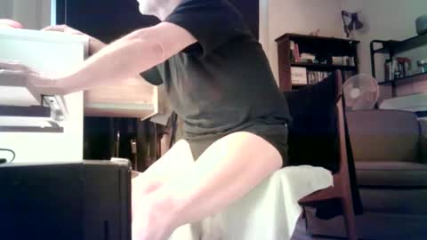 Snapshot of hannsi64 chatting on 12/23/25, 09:51 Hannsi64 online show from 12/23/25, 09:51