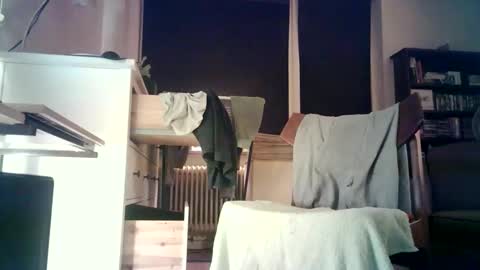 Snapshot of hannsi64 chatting on 03/11/26, 06:25 Hannsi64 online show from 03/11/26, 06:25