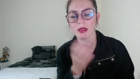 Snapshot of hanny_333 chatting on 01/04/25, 09:10 hanny_333 online show from 01/04/25, 09:10