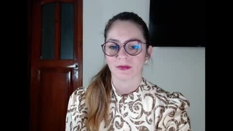 Snapshot of hanny_333 chatting on 01/22/25, 09:24 hanny_333 online show from 01/22/25, 09:24