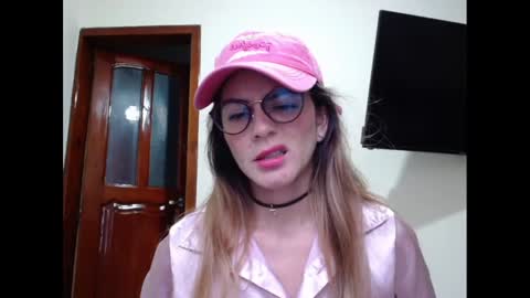 Snapshot of hanny_333 chatting on 01/26/25, 11:39 hanny_333 online show from 01/26/25, 11:39