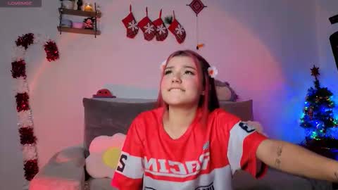 Snapshot of hanny__bunny chatting on 12/15/25, 08:51 HANNY online show from 12/15/25, 08:51