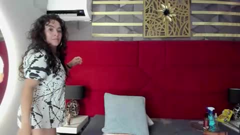 Snapshot of hanny_bliss chatting on 01/16/26, 02:26 Hanny online show from 01/16/26, 02:26