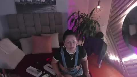 Snapshot of hanny_bliss chatting on 07/22/26, 11:24 Hanny online show from 07/22/26, 11:24