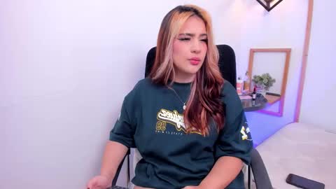 Hanny online show from 12/02/25, 02:23