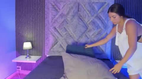 hannyk_ online show from 01/19/26, 11:36