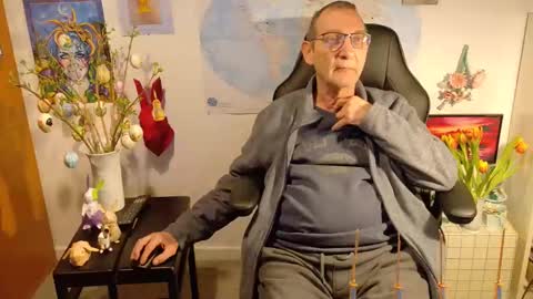 charly online show from 03/09/25, 09:46