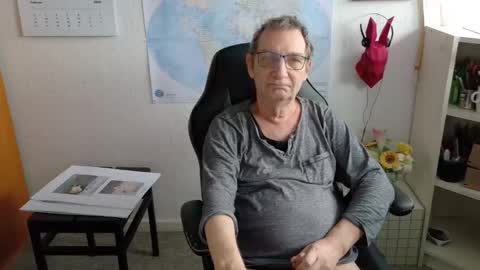 charly online show from 02/24/26, 08:12