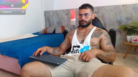 hanz_col online show from 10/28/25, 12:41