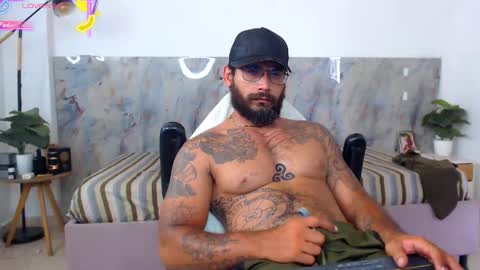 hanz_col online show from 04/20/26, 03:37