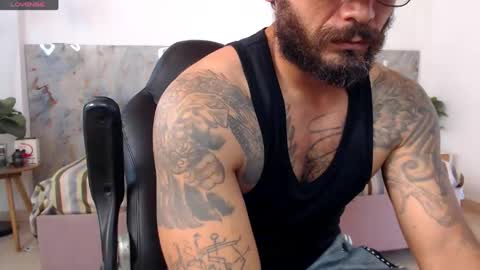 Snapshot of hanz_col chatting on 05/12/26, 04:26 hanz_col online show from 05/12/26, 04:26