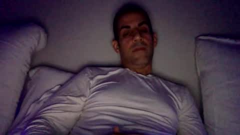 Snapshot of happy2334 chatting on 12/18/25, 02:12 skysky6969 online show from 12/18/25, 02:12