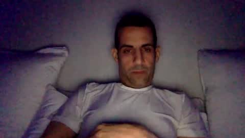 Snapshot of happy2334 chatting on 12/21/25, 04:58 skysky6969 online show from 12/21/25, 04:58