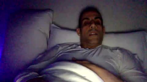 Snapshot of happy2334 chatting on 01/05/26, 05:27 skysky6969 online show from 01/05/26, 05:27