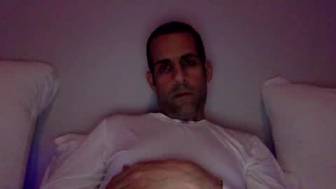 Snapshot of happy2334 chatting on 02/02/26, 12:48 skysky6969 online show from 02/02/26, 12:48