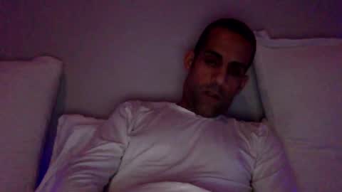 Snapshot of happy2334 chatting on 02/09/26, 01:26 skysky6969 online show from 02/09/26, 01:26