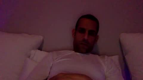 Snapshot of happy2334 chatting on 02/14/26, 03:53 skysky6969 online show from 02/14/26, 03:53