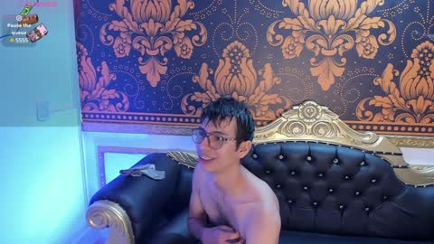 happy_cream_ online show from 12/22/24, 06:04