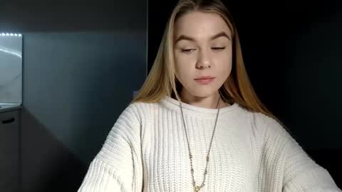 happy_fox_ online show from 02/09/25, 09:49