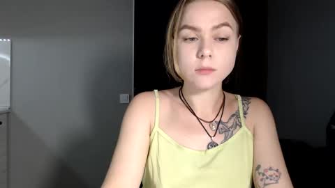 happy_fox_ online show from 06/02/26, 09:06