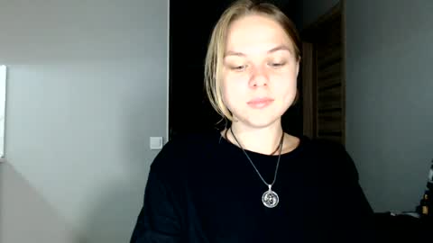 happy_fox_ online show from 07/01/26, 09:58