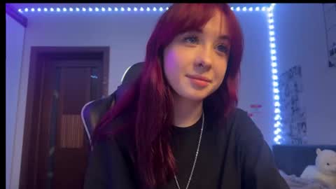 Snapshot of happy_milly chatting on 10/17/25, 05:26 Call me Milly online show from 10/17/25, 05:26