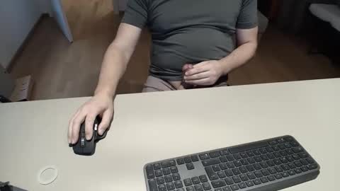 Snapshot of happybugger chatting on 12/23/25, 11:08 Cum for you online show from 12/23/25, 11:08