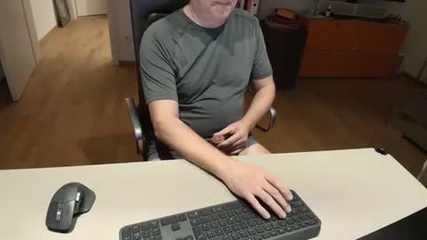 Snapshot of happybugger chatting on 02/22/26, 07:23 Cum for you online show from 02/22/26, 07:23