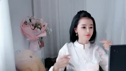 Snapshot of happyflower802318 chatting on 04/27/26, 03:26 Daisy online show from 04/27/26, 03:26