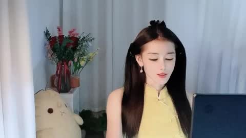 Snapshot of happyflower802318 chatting on 05/04/26, 02:57 Daisy online show from 05/04/26, 02:57