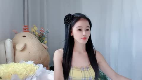 Snapshot of happyflower802318 chatting on 06/04/26, 03:12 Daisy online show from 06/04/26, 03:12