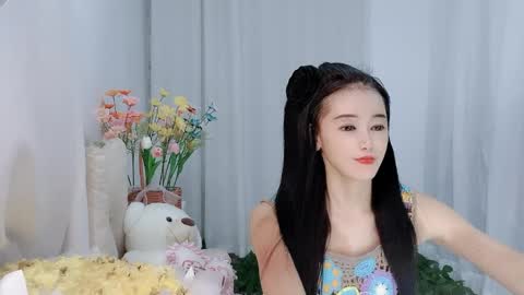 Snapshot of happyflower802318 chatting on 06/07/26, 02:43 Daisy online show from 06/07/26, 02:43