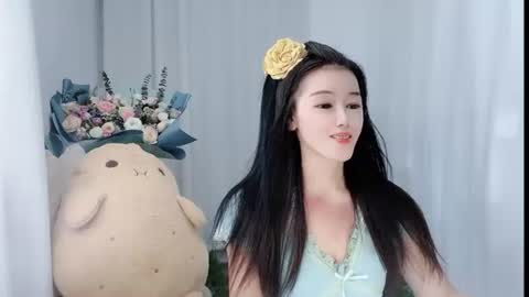 Snapshot of happyflower802318 chatting on 06/20/26, 03:31 Daisy online show from 06/20/26, 03:31