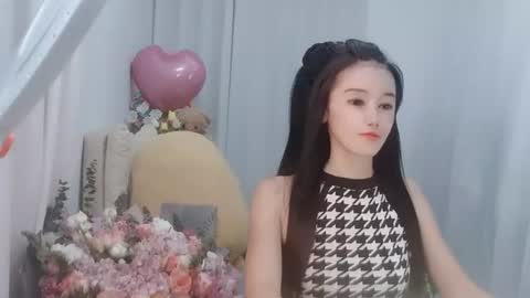 Snapshot of happyflower802318 chatting on 07/12/26, 03:47 Daisy online show from 07/12/26, 03:47