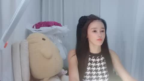 Snapshot of happyflower802318 chatting on 07/28/26, 02:24 Daisy online show from 07/28/26, 02:24